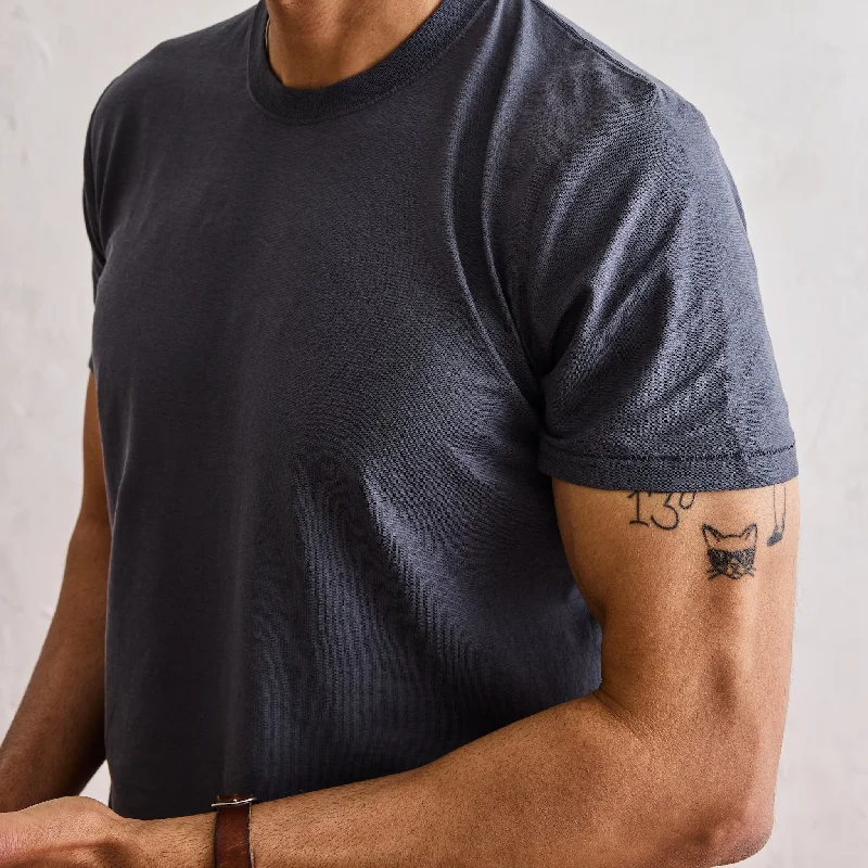 The Cotton Hemp Tee in Navy