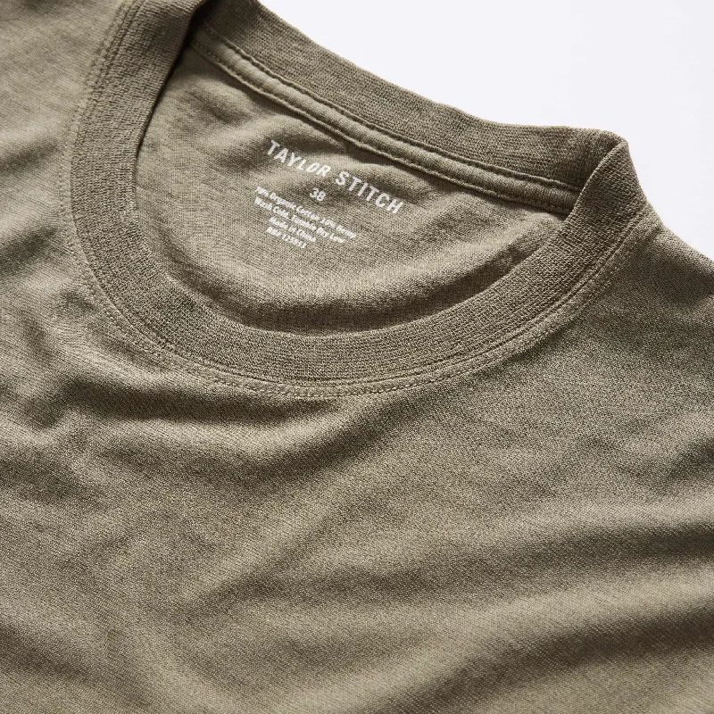 The Cotton Hemp Tee in Olive