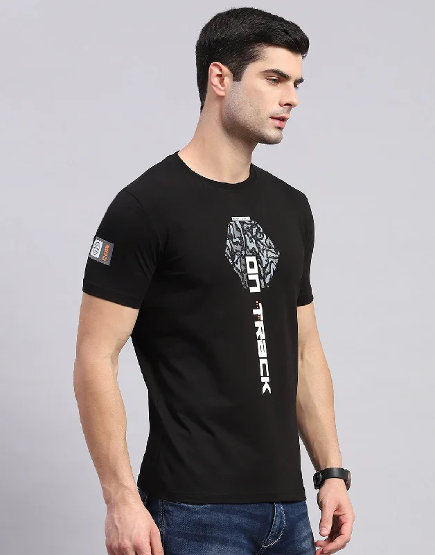 Men Black Printed Round Neck Half Sleeve T-Shirt