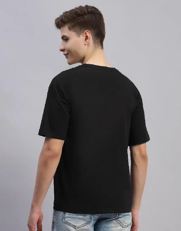 Men Black Printed Round Neck Half Sleeve T-Shirt