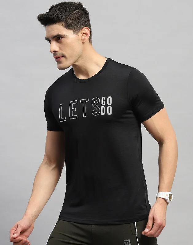 Men Black Self Design Round Neck Half Sleeve T-Shirt