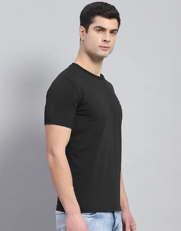 Men Black Solid Round Neck Half Sleeve T-Shirt