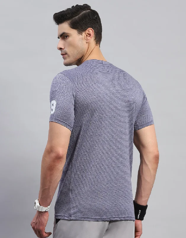 Men Blue Self Design Round Neck Half Sleeve T-Shirt