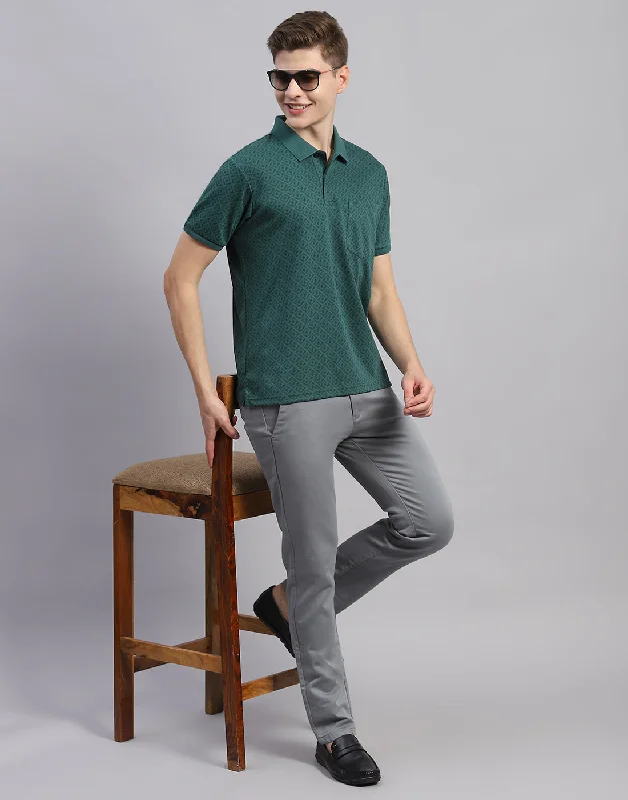 Men Green Solid Polo Collar Half Sleeve T-Shirt