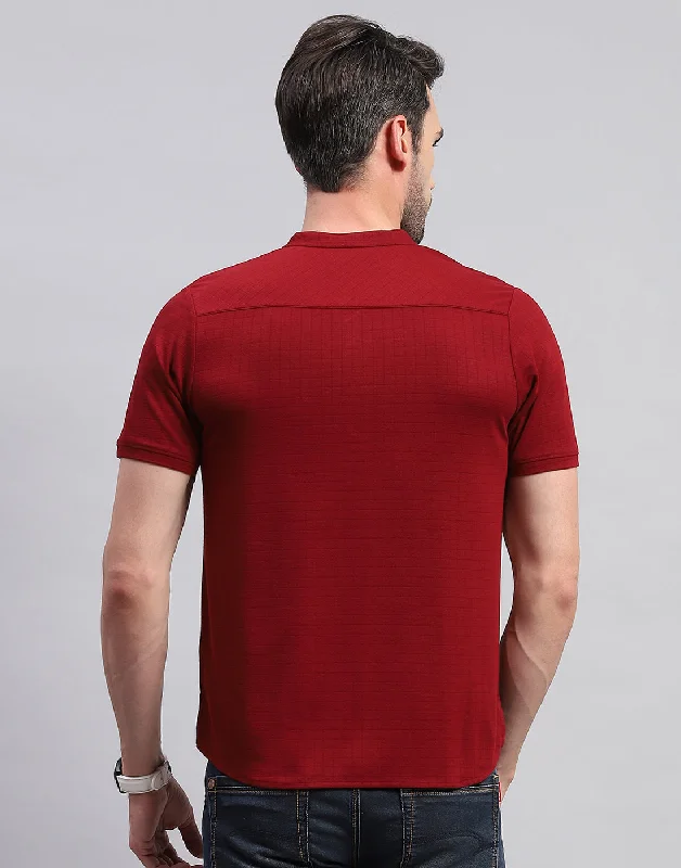 Men Maroon Solid Band Collar Half Sleeve T-Shirt