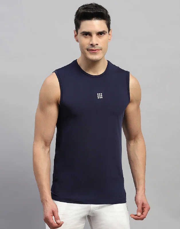 Men Navy Blue Solid Round Neck Half Sleeve T-Shirt