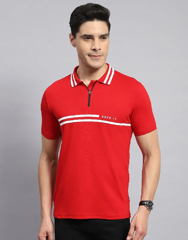 Men Red Solid Collar Half Sleeve T-Shirt