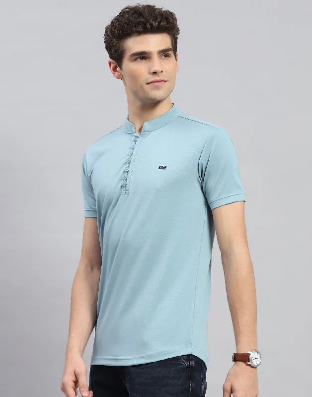 Men Sky Blue Solid  Mandarin Neck Half Sleeve T-Shirt