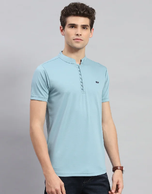 Men Sky Blue Solid  Mandarin Neck Half Sleeve T-Shirt