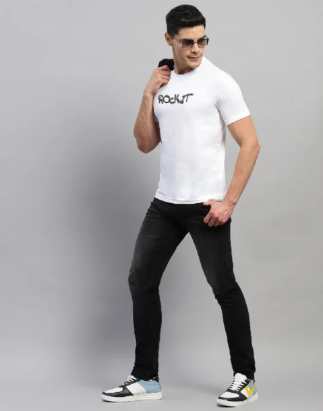 Men White Solid Round Neck Half Sleeve T-Shirt