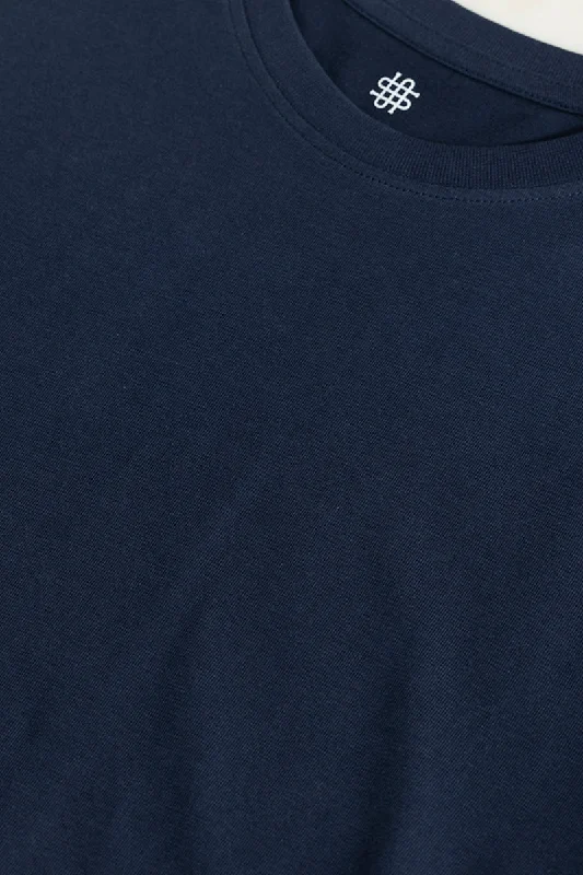 EasyEssentials Navy T-Shirt