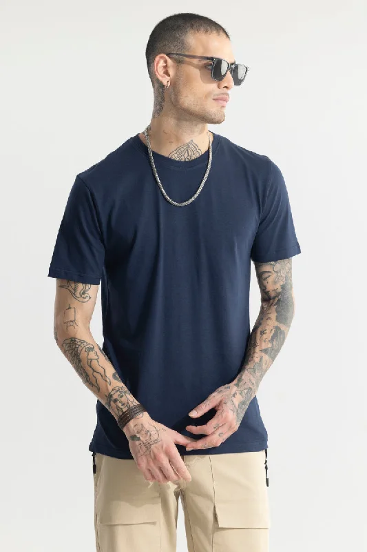 EasyEssentials Navy T-Shirt