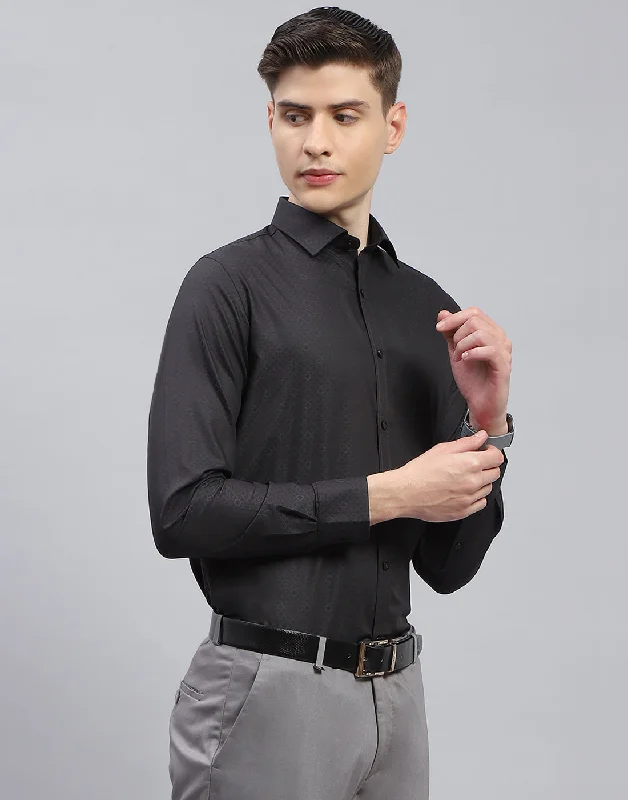 Men Black Printed Spread Collar Full Sleeve Shirt