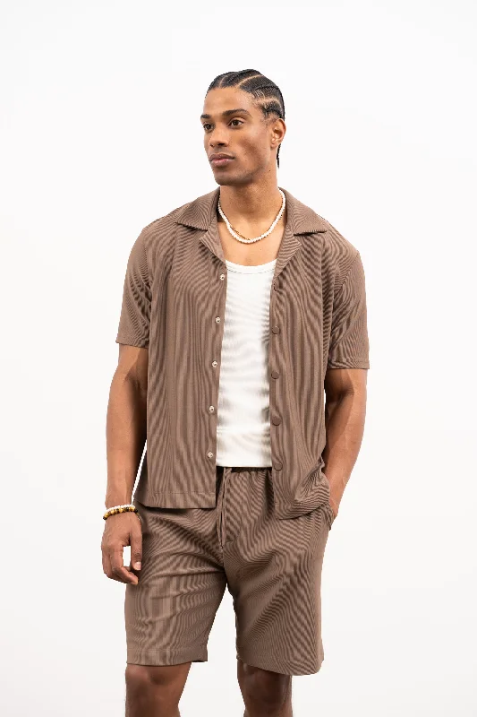 RIB TEXTURED SHORT SLEEVE SHIRT - BROWN